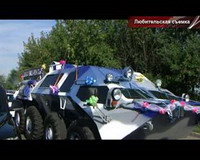 тематические свадьбы набирают популярность: военный бтр